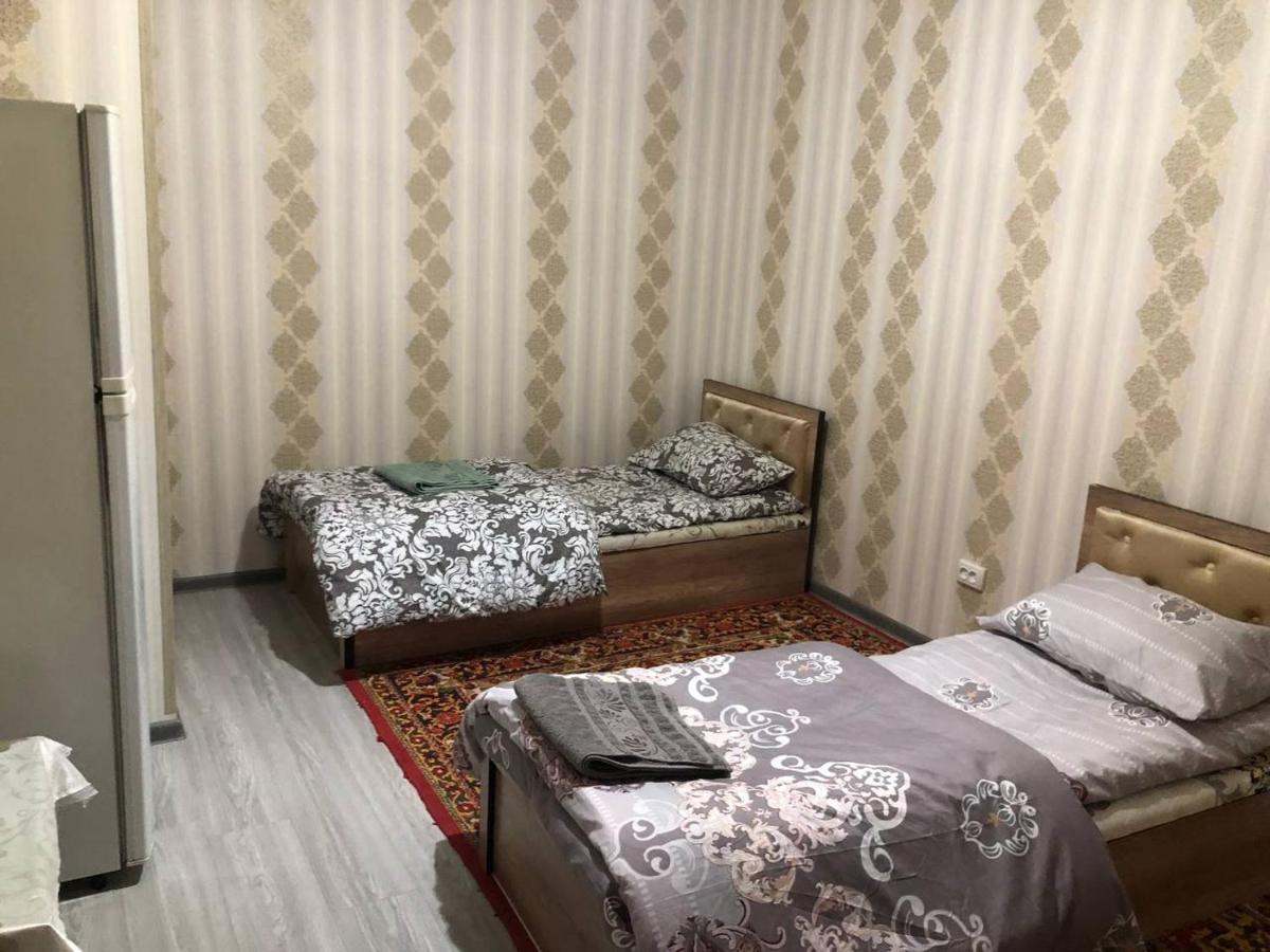Дом Отель Бадамзар Tashkent Ngoại thất bức ảnh