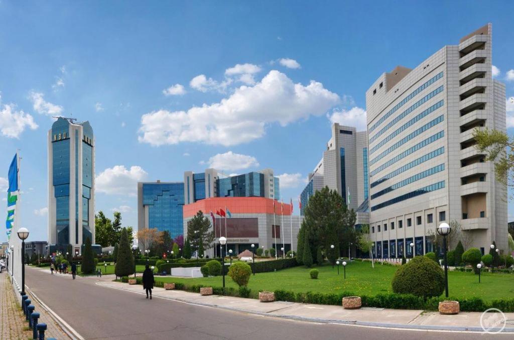 Дом Отель Бадамзар Tashkent Ngoại thất bức ảnh