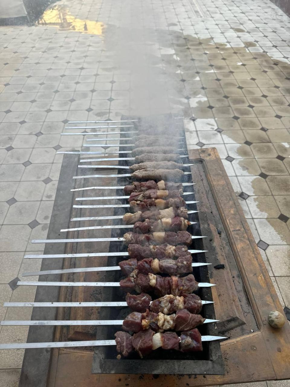 Дом Отель Бадамзар Tashkent Ngoại thất bức ảnh